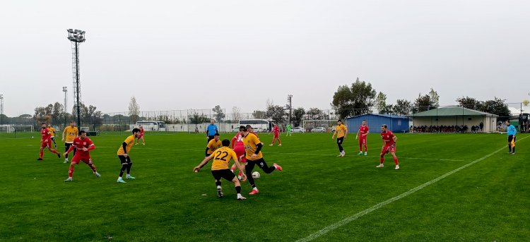 Bayburt Özel İdare Spor ilk hazırlık maçında  Balıkesir Spor ile karşılaştı.