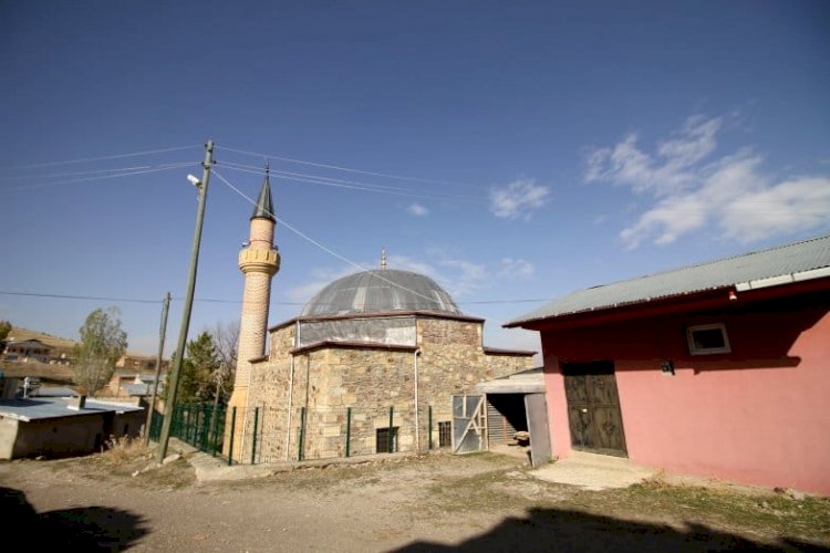 Çatalçeşme Köyü Camii Akkoyunlu Mu Yoksa Osmanlı Eseri Mi ?